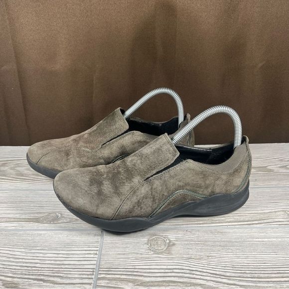 Clarks Wave Brown Leather Upper Slip-On Comfort Moc Shoe - Women’s 8.5 - Picture 7 of 8